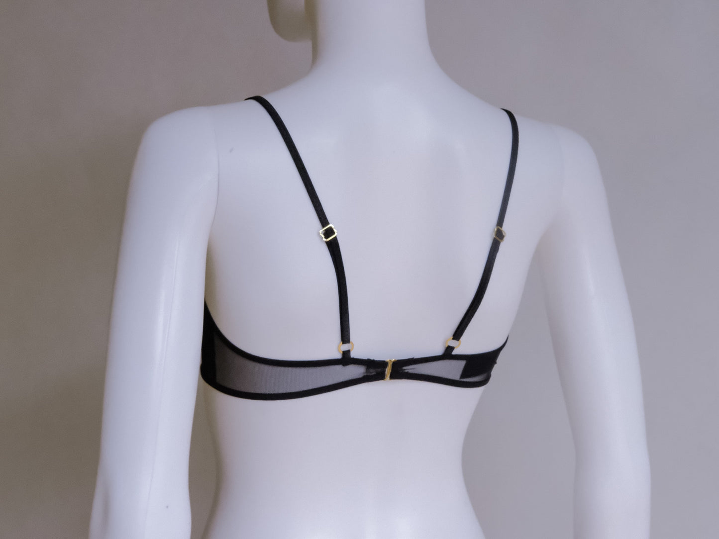 Ayana Tri Bralette (Midnight Black)