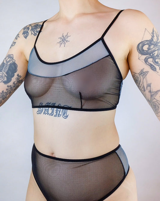 Iris Bralette (Midnight & Powder)